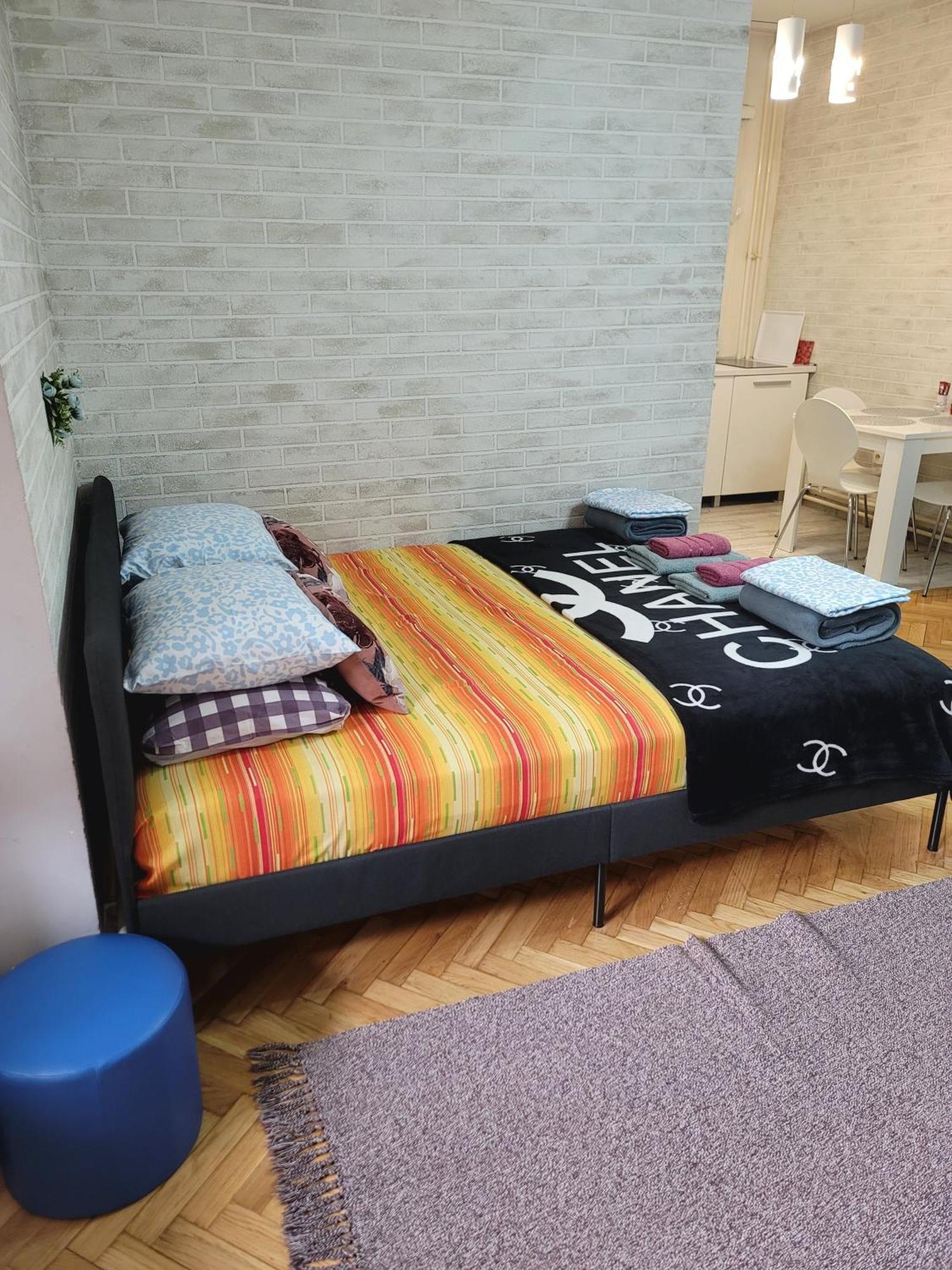 Apartman "Garden" Nowy Sad Zewnętrze zdjęcie